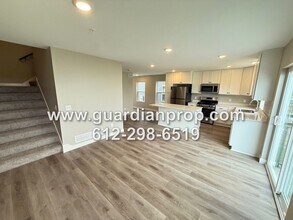 Building Photo - 8859 Granite Ct