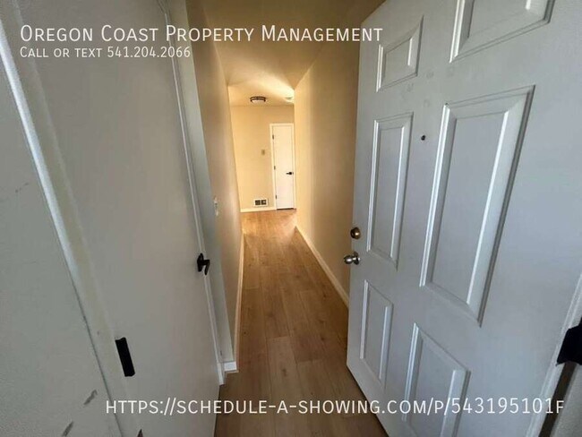 Foto del edificio - 903 Evergreen Dr
