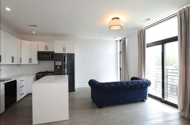 Foto del edificio - 1402 H St NE