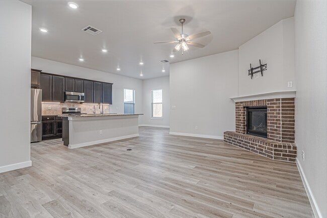 Building Photo - 6106 Purtis Crk Dr