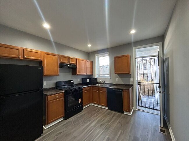 Foto del edificio - 2 Bedrooms 2 Bathrooms