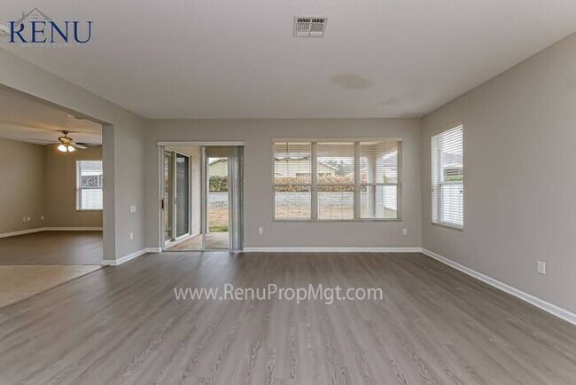 Building Photo - AVAILABLE NOW
