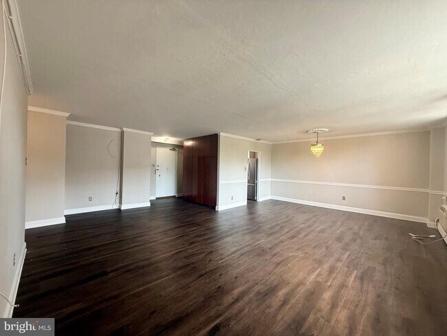 Foto del edificio - 1301 N Harrison St