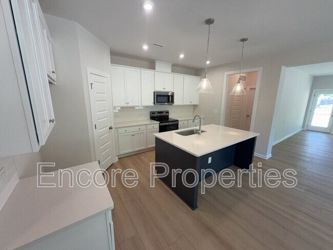 Foto del edificio - 135 Little Gem Ln