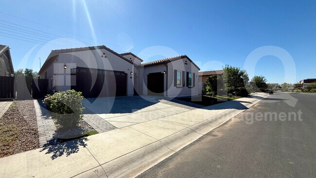 Foto del edificio - 209 E Sagittarius Pl