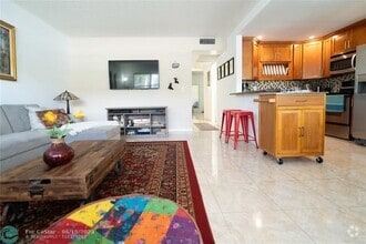 Building Photo - 13250 SW 7th Ct