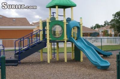 Building Photo - 715 Crestview Dr