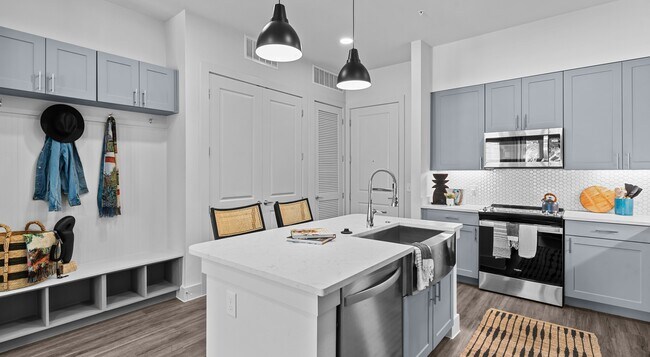 Building Photo - Alloy|8 Weeks Free|  Posted 12/4/24