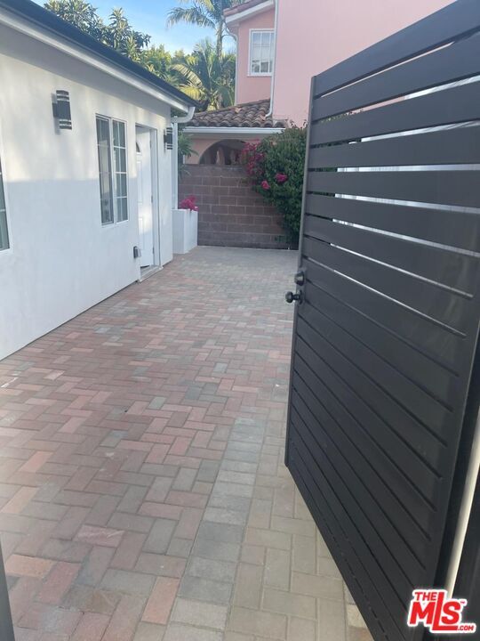 Foto principal - 4522 Mammoth Ave