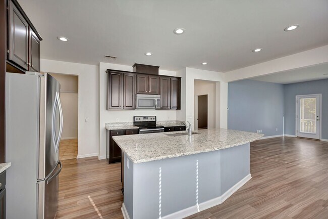 Foto del edificio - Beautiful 3-Bed Drakesborough Home with Do...