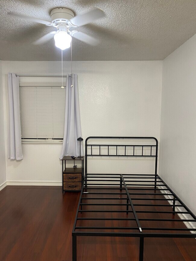 Foto del edificio - 26337 Dracaea Ave