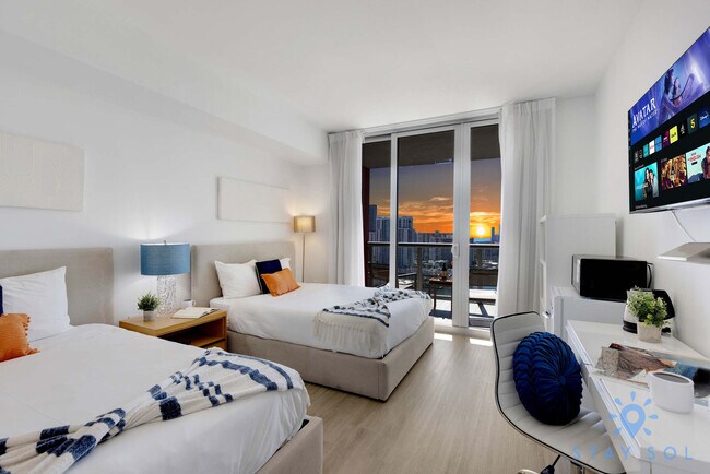 Foto del edificio - 2602 E Hallandale Beach Blvd