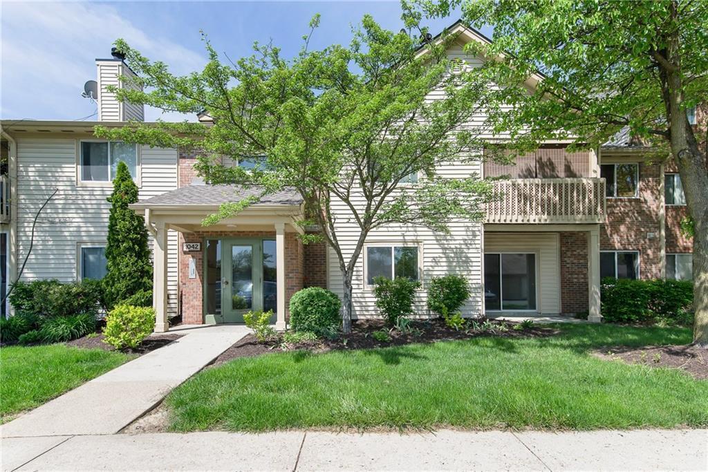 Secure entrance - 1042 Timber Creek Dr