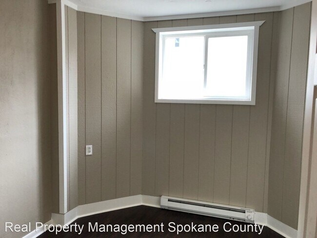 Foto del edificio - 1 br, 1 bath Apartment - 712 S Maple St., #1