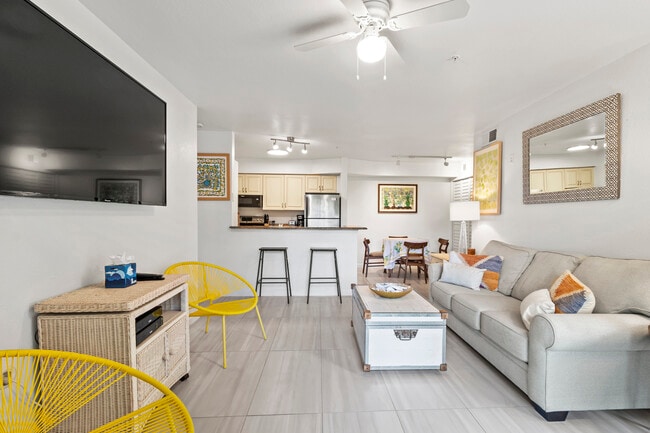 Building Photo - 850 S Tamiami Trl