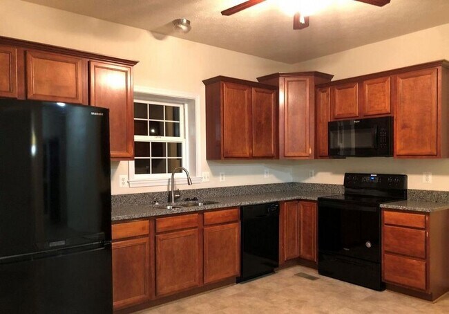 Building Photo - 35292 Gosling Ln