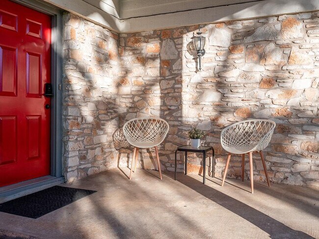 Building Photo - 11618 Sherwood Forest