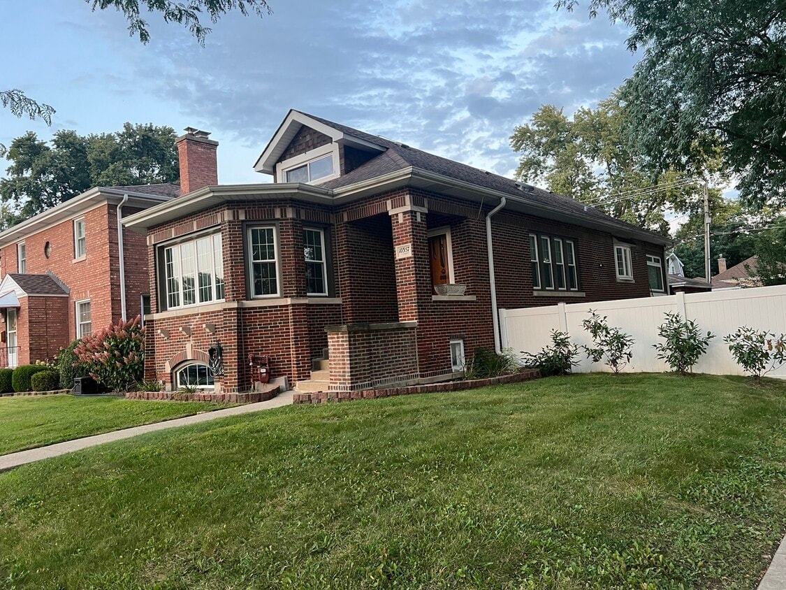 Foto principal - 10357 S Campbell Ave