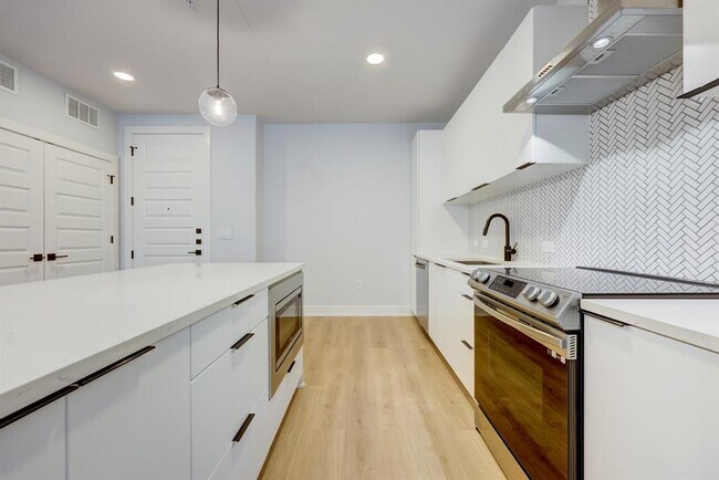 Foto del edificio - 2500 Longview St