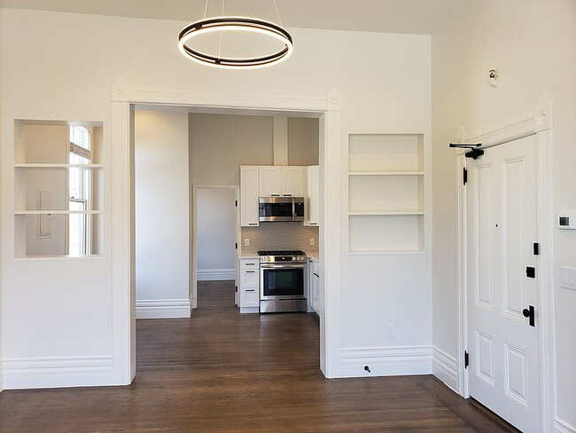 Foto del edificio - "Charming 1-Bedroom Gem in Vibrant San Francisco Neighborhood!"