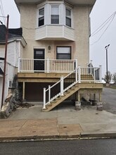 Building Photo - 203 Forrest Ave
