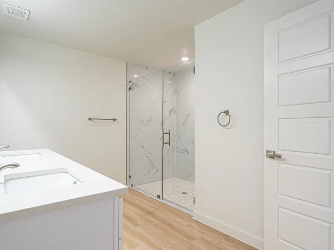 Building Photo - 924 Bosque River Dr