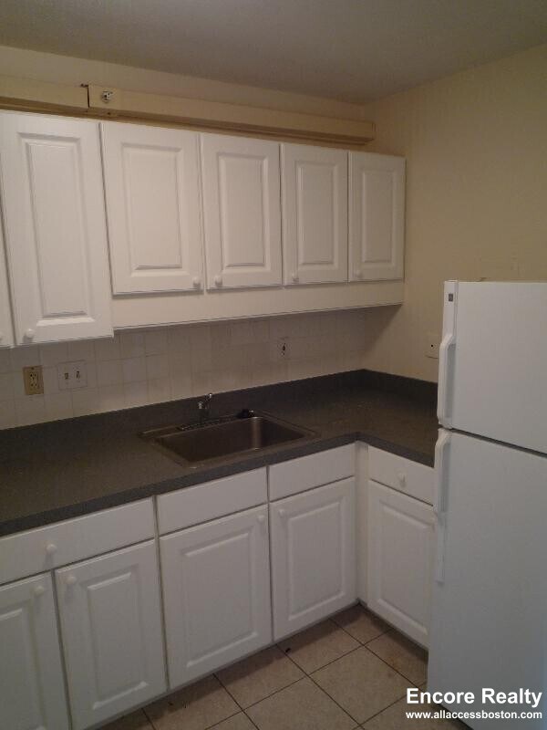 Foto del edificio - 16 Monmouth Ct