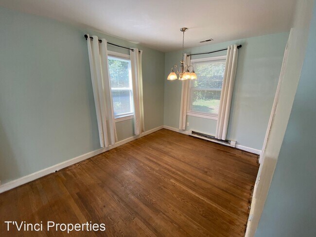 Foto del edificio - 3 br, 1 bath House - 1103 N. Elam Avenue
