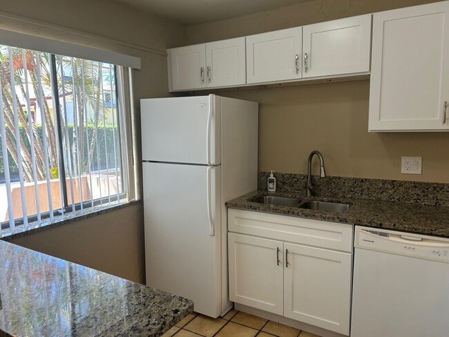 Building Photo - 139 Sparrow Dr
