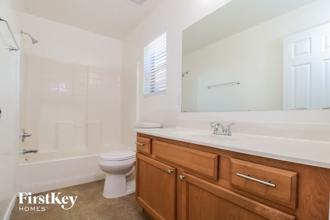 Building Photo - 14767 W Poinsettia Dr
