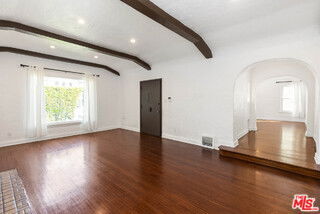 Building Photo - 6620 W 6th St