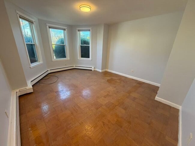 Foto del edificio - 102 Central St