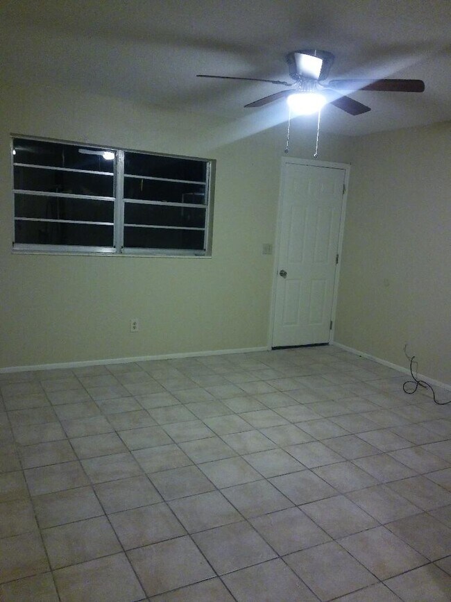 Foto del edificio - 5301 E 18th Ave