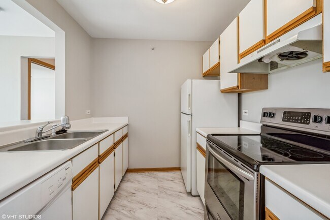 Building Photo - 1435 Spring Brook Ct