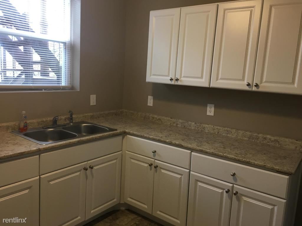 Foto principal - 65 N Linwood Ave