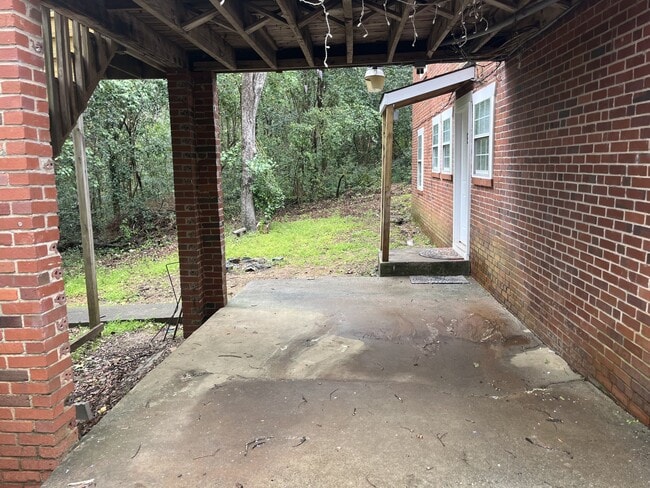 Building Photo - 375 Doles Blvd