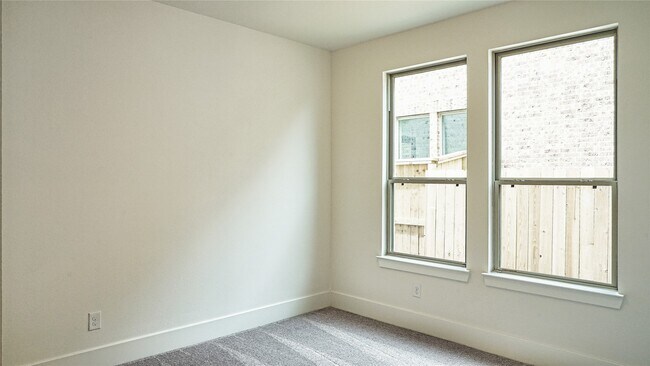 Foto del edificio - 7102 Grassland Vis Ln