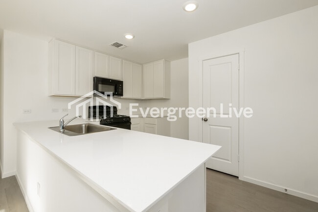 Foto del edificio - 12528 Huntington Rdg Wy