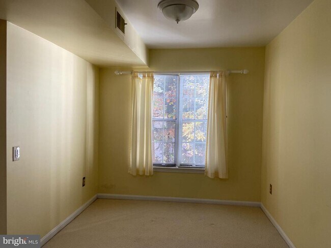 Building Photo - 20252 Shipley Terrace