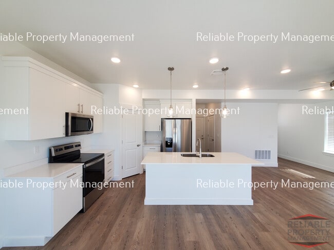 Building Photo - 1058 Jaylee Dr