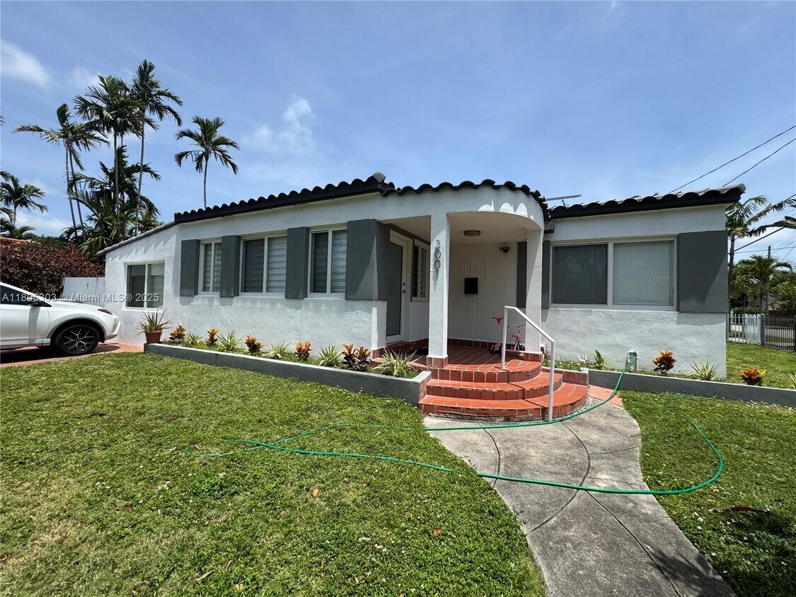 Foto principal - 3001 SW 19th St