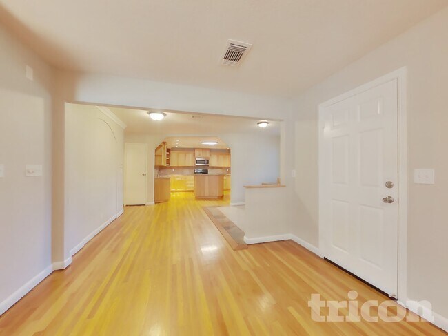 Foto del edificio - 2543 Hastings Way