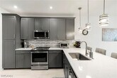 Foto principal - 7555 Rockefeller Dr