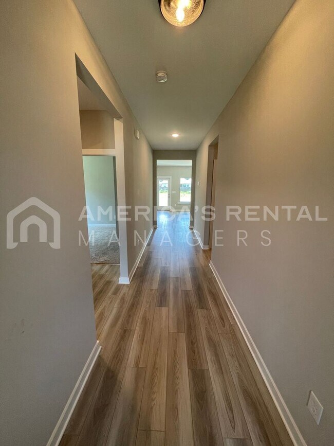 Building Photo - Home for Rent in Meridianville, AL!!! Sign a 13 Month Lease by 4/15/26 to receive HALF-OFF ONE MO...