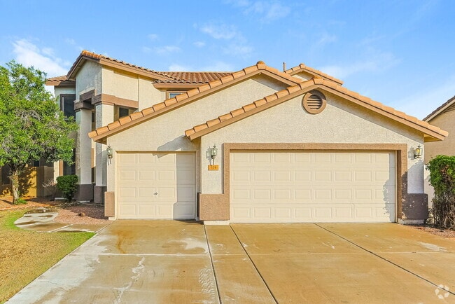 Building Photo - 514 W Redwood Dr