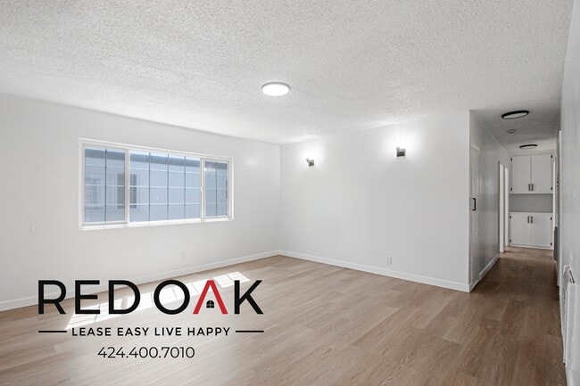 Building Photo - 1540 W 145th St