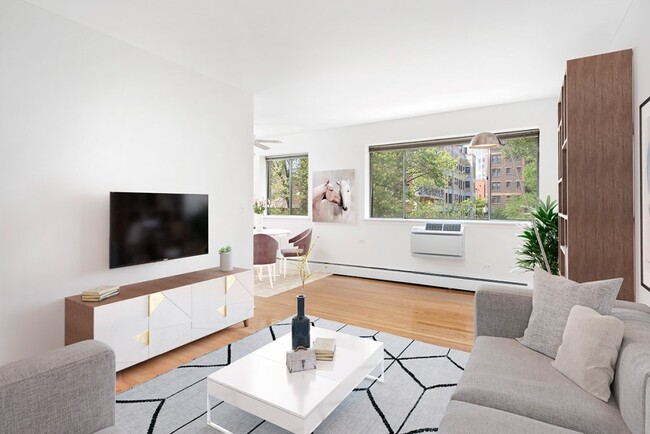 1-BR/1BA Living Area - 441 W. Barry