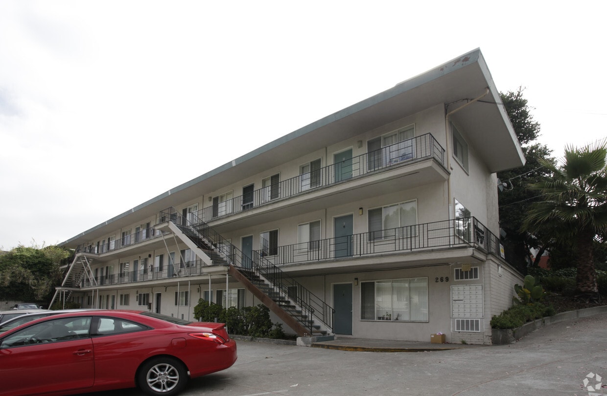 Building Photo - Fairmont Terrace