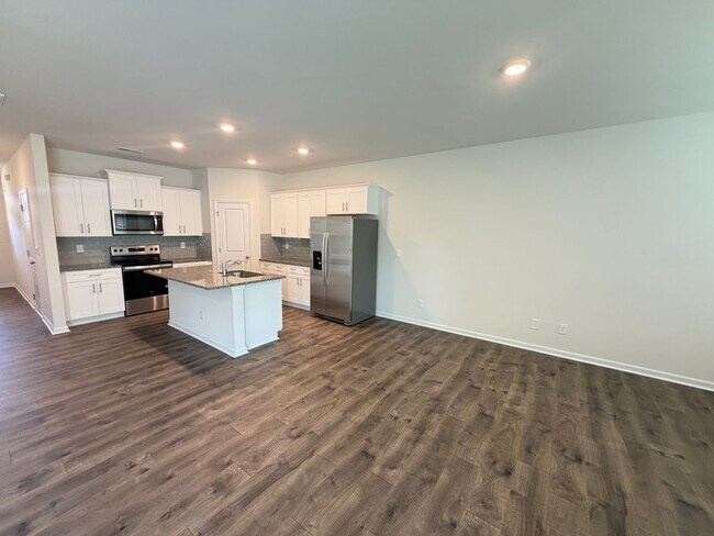 Building Photo - 607 Struy St