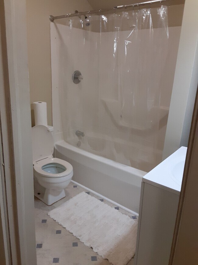 Foto del edificio - 1801 Cumming Ave